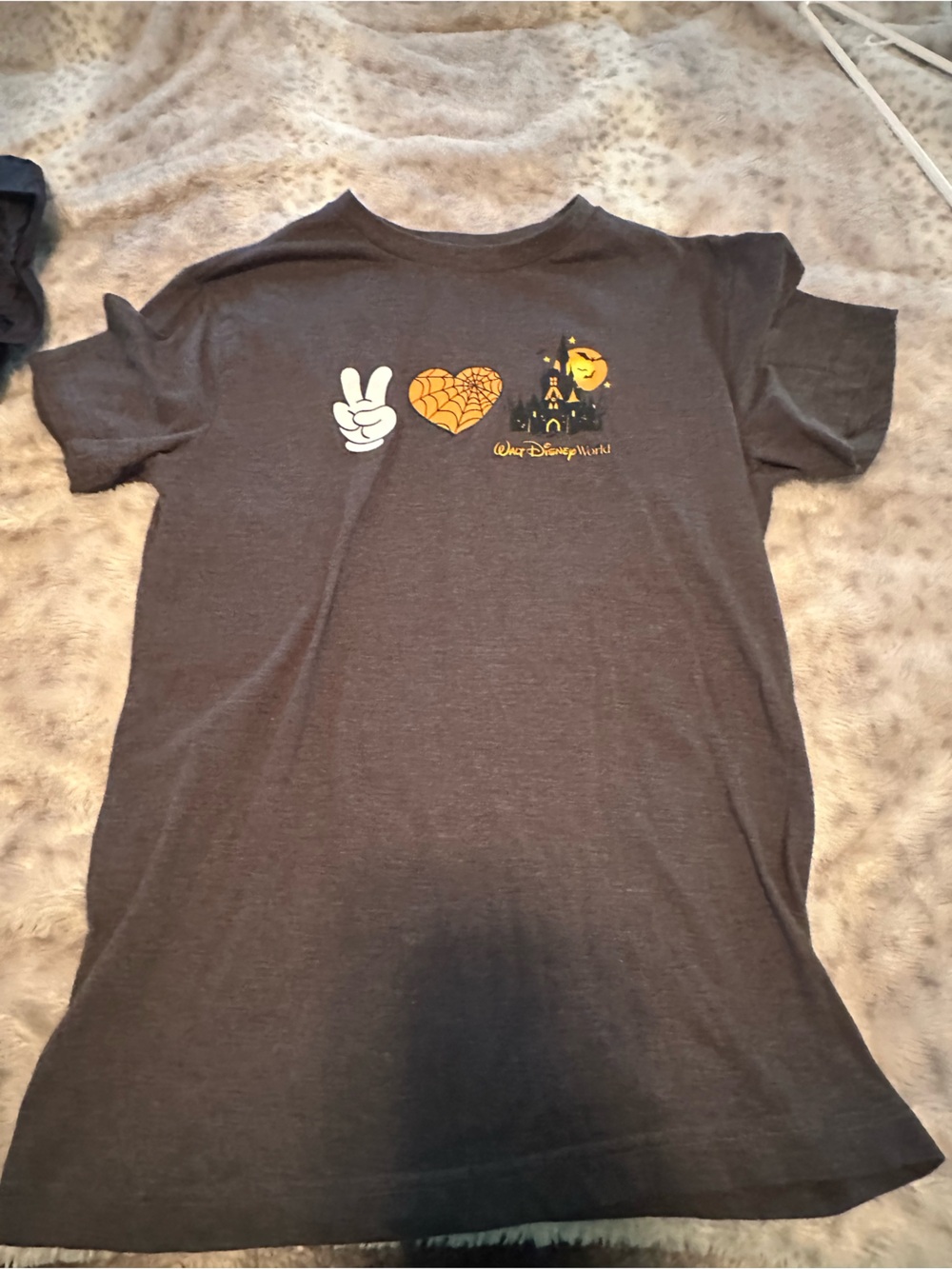 Disney Parks men’s/boy’s Halloween shirt